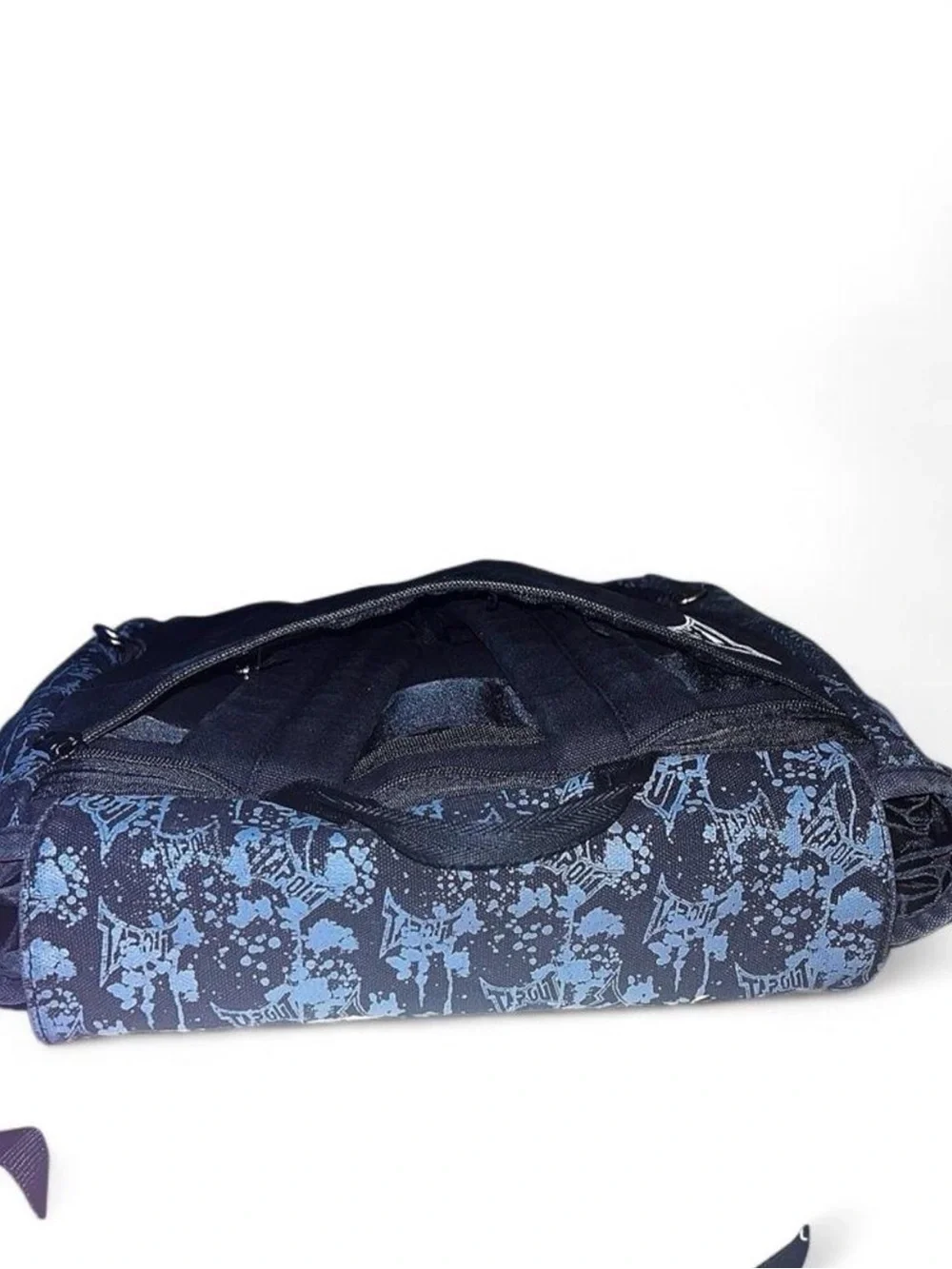 VINTAGE Grail Y2K Tapout Convertible Crossbody Messenger Backpack MMA